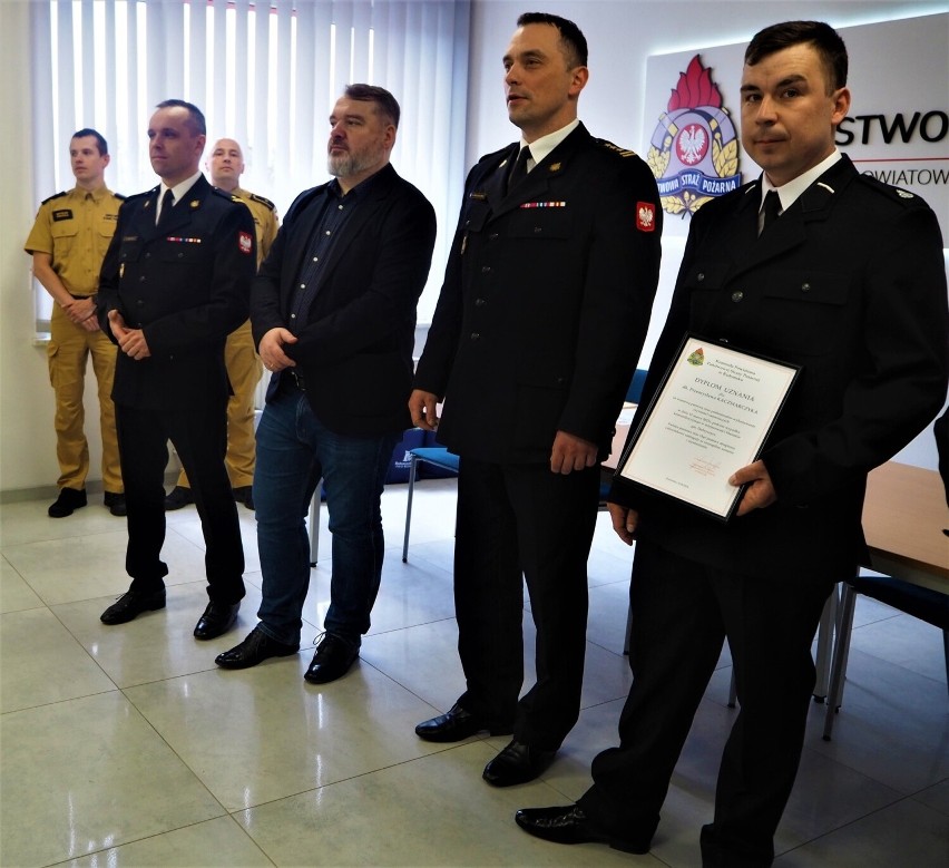 Turniej Wiedzy Pożarniczej w Radomsku z uhonorowaniem młodego bohatera i strażaka-ochotnika. ZDJĘCIA