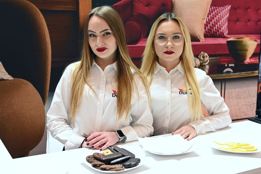 Zachwycające, zjawiskowe i profesjonalne. Oto piękne hostessy na targach Grupy PSB w Targach Kielce. Zobacz zdjęcia