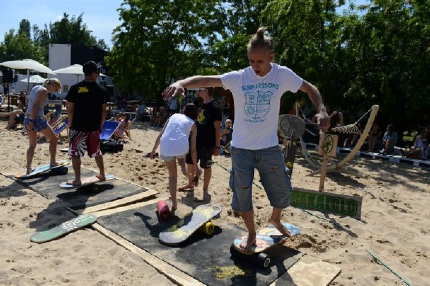 Plaża Miejska w Poznaniu czeka na mistrzów skimboardu