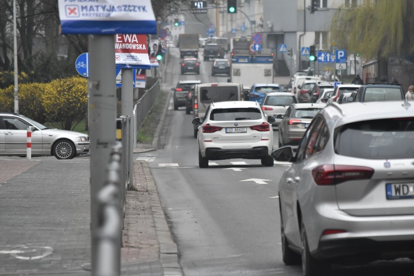 Kolejne przejścia dla pieszych i przejazdy rowerowe na terenie Częstochowy zostaną objęte pracami, które poprawią bezpieczeństwo niechronionych uczestników ruchu drogowego