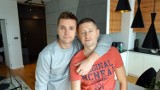 Tak mieszkają Jakub i Dawid, najsłynniejsza para gejów w Polsce. Mają jednak problem ze sprzedażą swojego "M"