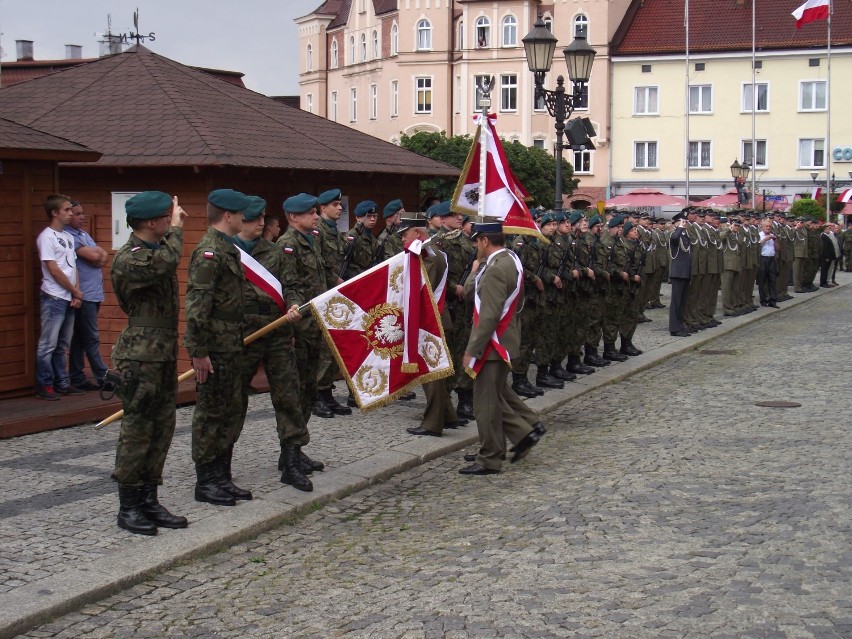 Święto Wojska Polskiego na rynku w Tarnowskich Górach