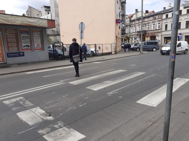 Przejście dla pieszych przy ul. Groblowej w Grudziądzu ma zostać doświetlone. Wnioskowali o to policjanci z "drogówki" do ZDM-u.