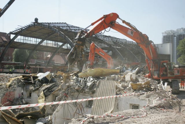 Do Betonowej Kostki nominowane zostało wyburzenie Supersamu w Katowicach.