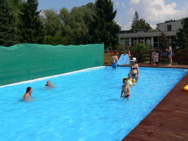 Trwa sezon na letnich basenach rekreacyjnych w Sandomierzu.