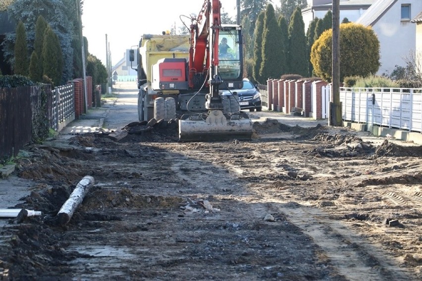 Szamotuły. Prace na Wiosennej i Spokojnej idą pełną parą! [ZDJĘCIA]