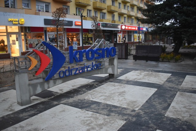 Tak wygląda zrewitalizowany plac w centrum Krosna Odrzańskiego, przy tzw. "tramwaju".