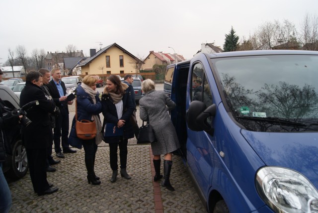 Stowarzyszenie DOM z Raciborza dostało busa od starosty