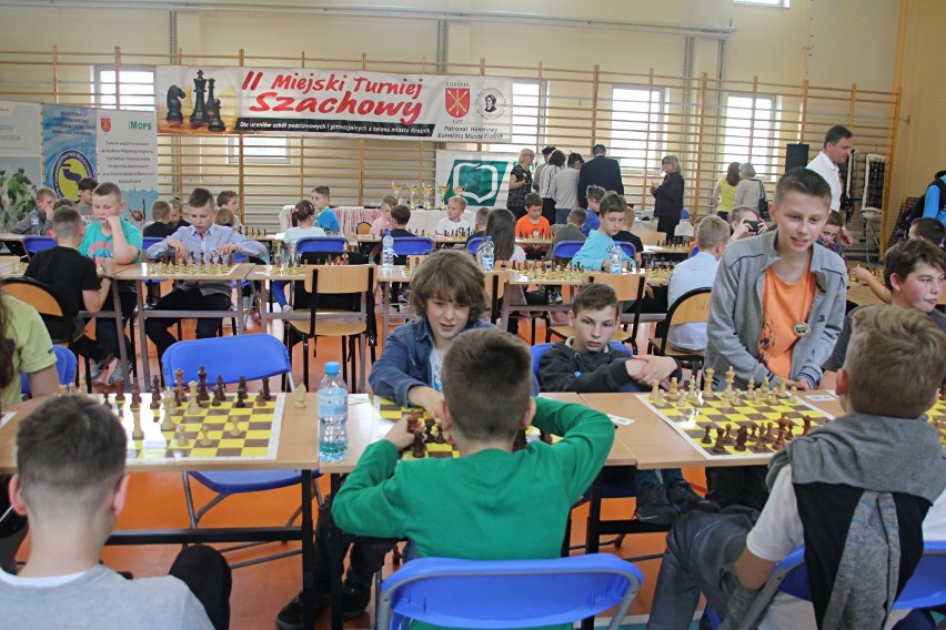 Najlepsi młodzi szachiści z Kraśnika! Za nami II Miejski Turniej Szachowy (ZDJĘCIA, WYNIKI)