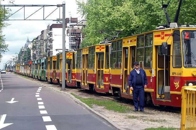 W niedzielę od rana kilkakrotnie stały tramwaje łódzkiego MPK.