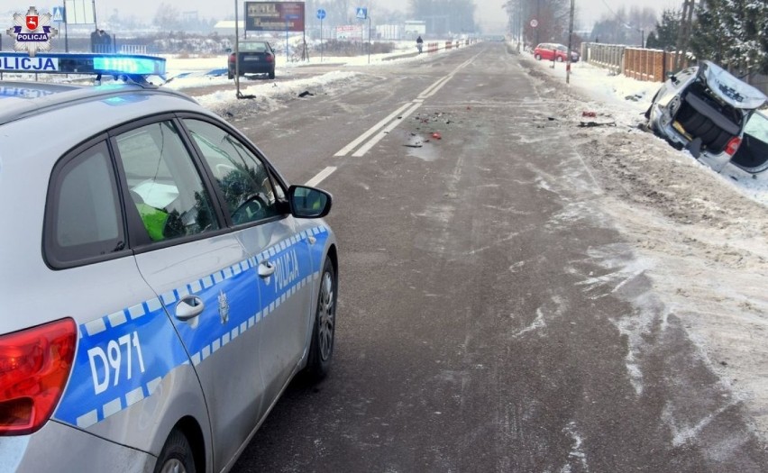 Wypadek w Łukowie. Pięć osób przewiezionych do szpitala