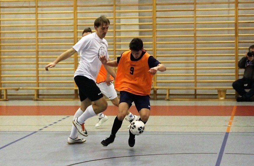 Spotkania Złotowskiej Ligii Futsalu w hali Złotowianka