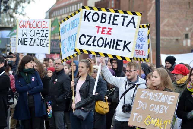 Manifestacja pod hasłem „uSTAWKA:prawa kobiet”  w Gdańsku (24.04.2016 r.)