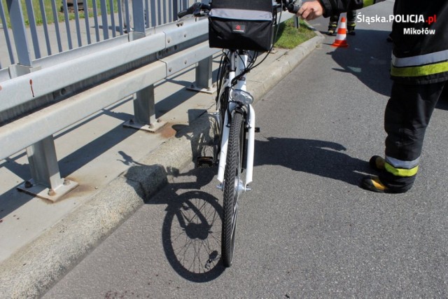 Wypadek na DK81: fiat ducato potrącił 64-letniego rowerzystę