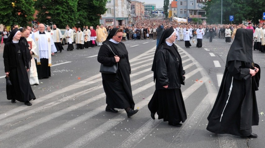 Gorzów

Pierwszy ołtarz będzie pomiędzy kinem Słońce a...