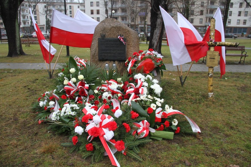 Tak wyglądały obchody 191. rocznicy wybuchu Powstania Listopadowego w Tomaszowie [ZDJĘCIA]