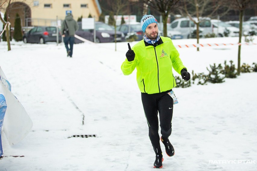 Ponad 130 osób pobiegło w Ultra CK maratonie na 50 kilometrów [DUŻO ZDJĘĆ]