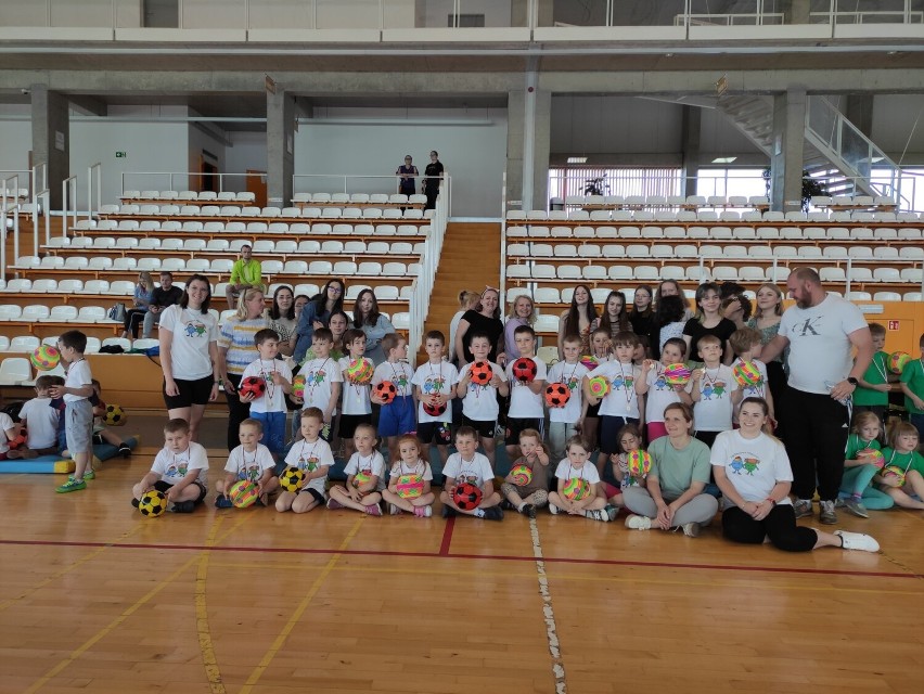 Tarnowskie Góry: Olimpiada Przedszkolaka w Hali Sportowej przy Parku Wodnym w Tarnowskich Górach. Zobacz zdjęcia!