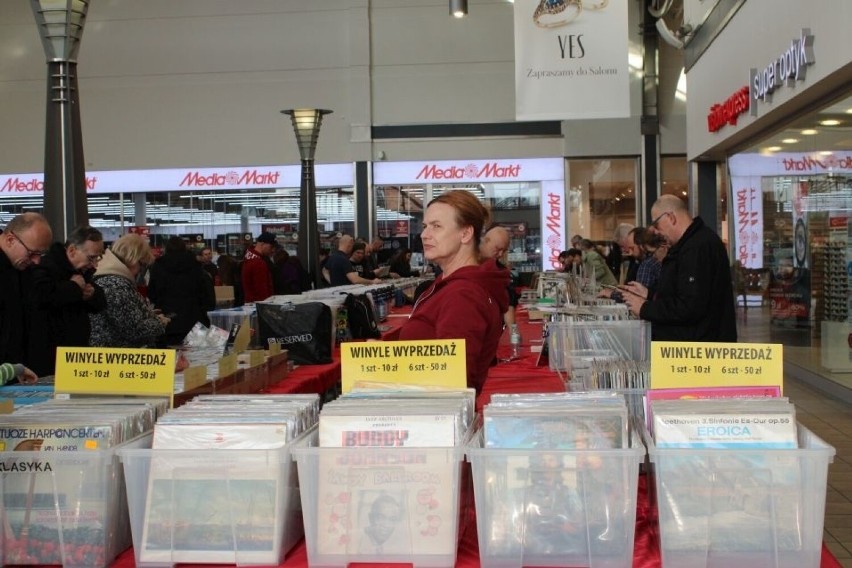 Jubileuszowa, 10. Radomska Giełda Winyli odbyła się w sobotę...