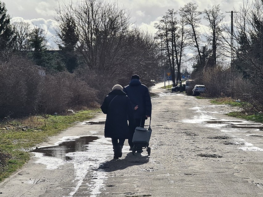 Zabójstwo w Toruniu. Na działkach na Podgórzu śmiertelnie pobito 64-letnią kobietę