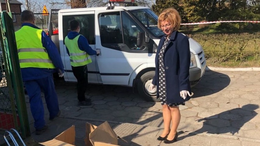 Koronawirus Radomsko. Płyny do dezynfekcji w darze od Grupy Petros i Organic Medical