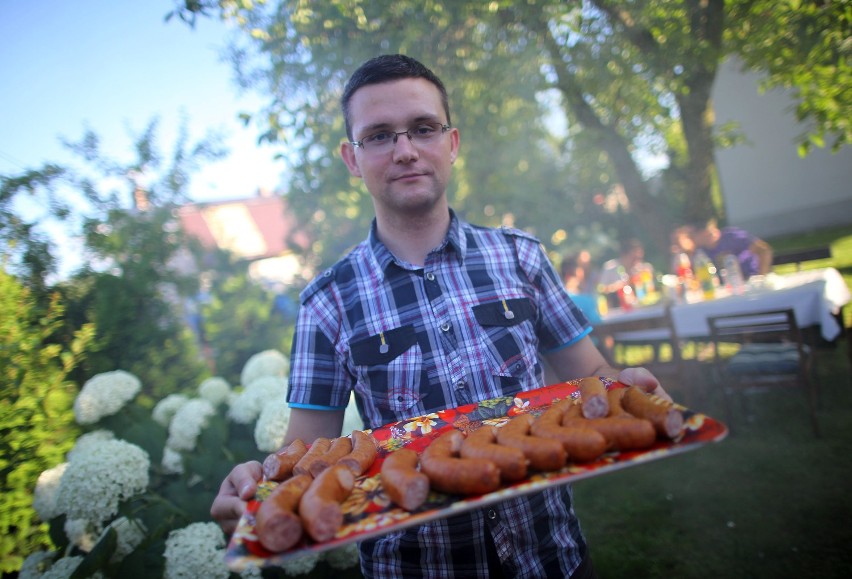 Do stworzenia miejsc do grillowania w Piotrkowie zachęca...