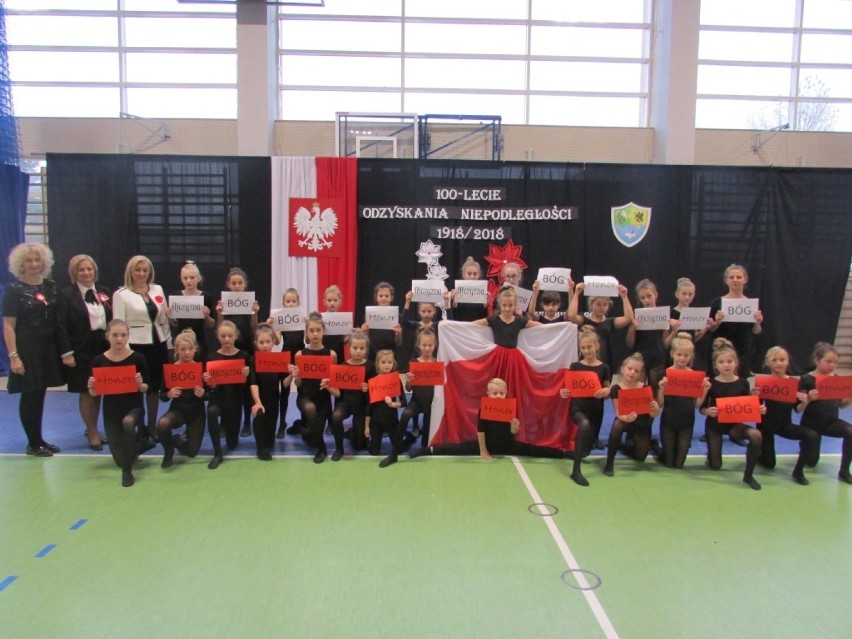 Święto Niepodległości w Szkole Podstawowej w Kiełpinie