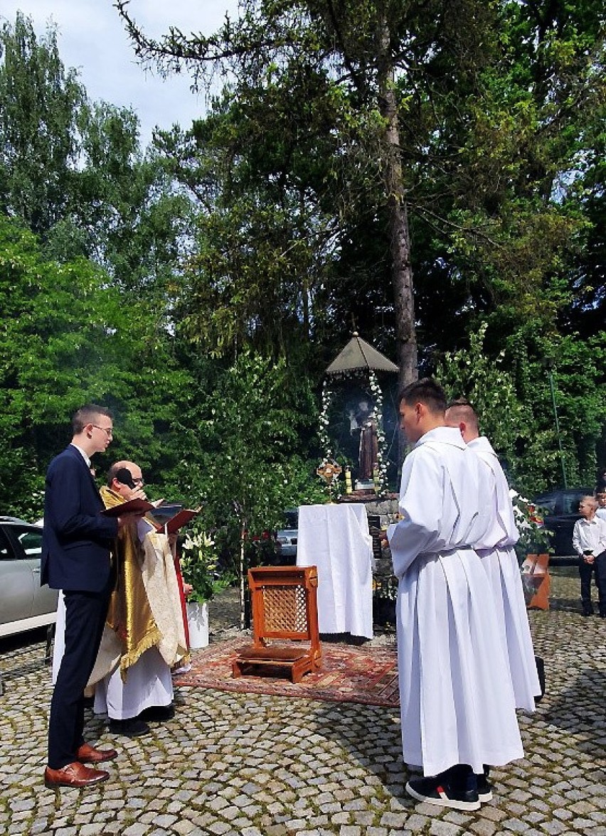 Procesje Bożego Ciała w Falkowej: skromnie, ale dostojnie [ZDJĘCIA]