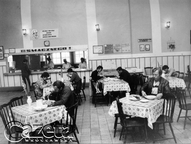 JELCZ LASKOWICE 06.1984.
STOŁÓWKA ZAKŁADACH JELCZA.