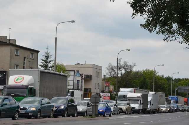 Na Bałtyckiej korki tworzą się nawet wtedy, gdy cały most Lecha jest przejezdny