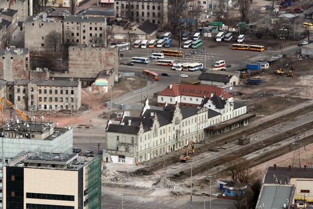 Dworzec Fabryczny w 2012 roku. Początek przebudowy Dworca Fabrycznego