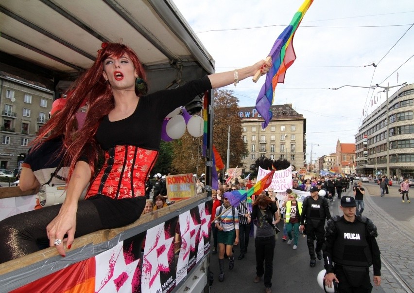 Nietolerancyjny Wrocław. Gdyby nie policja, Marsz Równości przyniósłby ofiary? (ZDJĘCIA, FILMY)