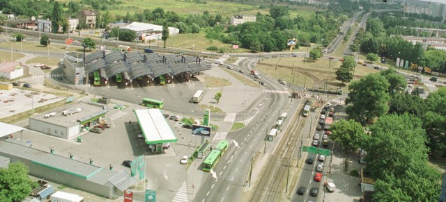 Wraz z budową Centrum Handlowego Łacina  równolegle zacznie się przebudowa całego układu komunikacyjnego w rejonie Ronda Rataje