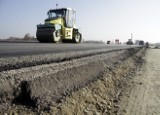 Budowa trasy S17: Kradli piasek i kruszywo