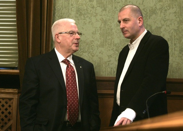 Przewodniczący rady Jacek Ossowski i prezydent Rafał Dutkiewicz