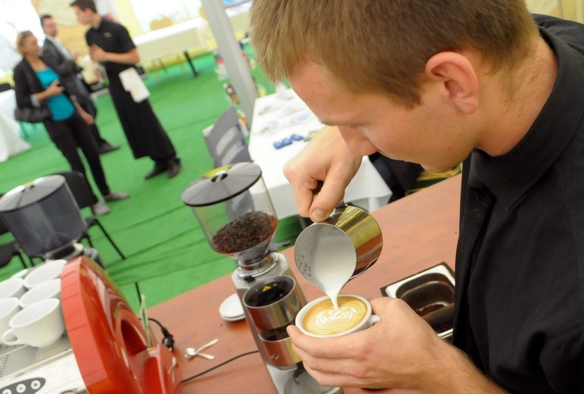 Oglądaj baristów: Specjaliści od kawy w akcji (WIDEO, FOTO)