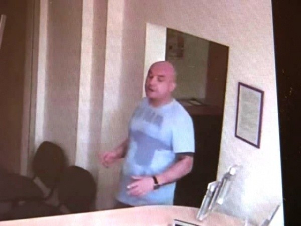 Policja poszukuje mężczyznę podejrzanego o kradzieże