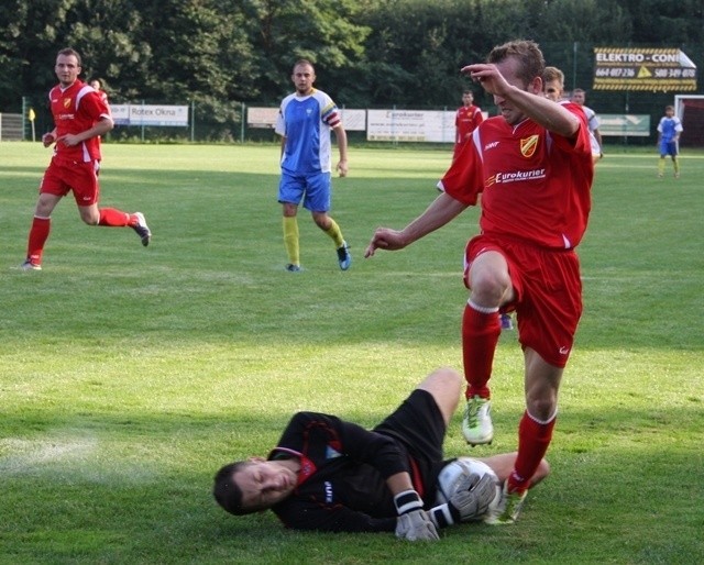 Cztery bramki nakielskiego Orła w meczu z MKS Zabrze-Kończyce 4:2