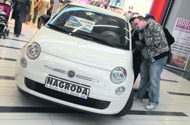 Fiat 500 - główna nagroda w Wielkiej Loterii Kuriera Lubelskiego.