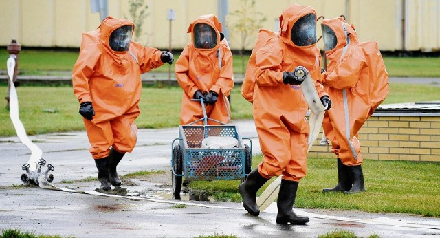 W mieście żyje się jak na bombie. Nikt nie wie, czy w zakładach chemicznych Rokita znów nie stanie się coś groźnego