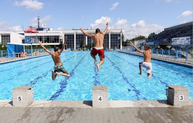 Na &#8222;Chwiałce&#8221; dorośli będą mogli popływać w basenie o wymiarach olimpijskich, a dzieci pobawić się w brodziku