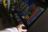 W Krośniewicach okradali automaty do gier