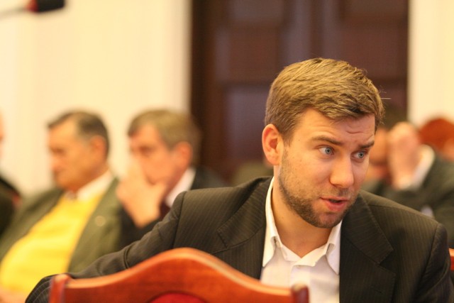 Bartosz Domaszewicz jest radnym miejskim Platformy Obywatelskiej, szefem komisji finansów.