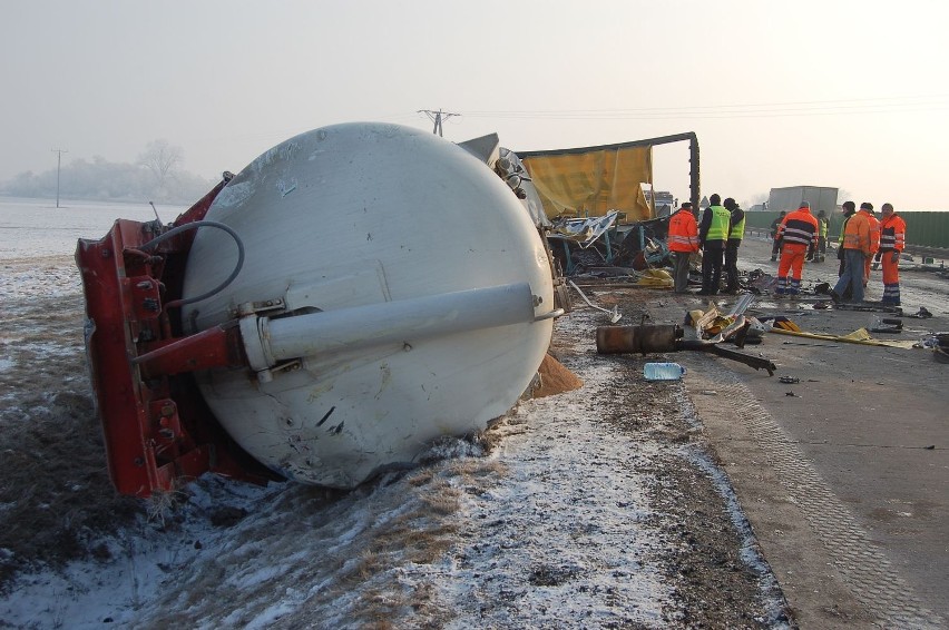 Tragiczny wypadek na autostradzie A4. (ZOBACZ ZDJĘCIA)