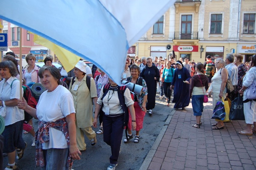 Tarnów: największa pielgrzymka już w drodze [ZDJĘCIA]