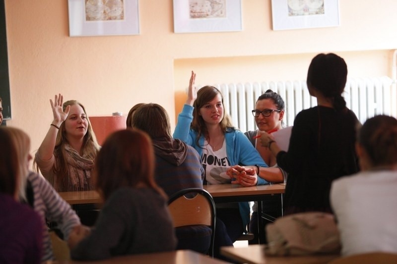 Studenci zza granicy prowadzili zajęcia z młodzieżą i...