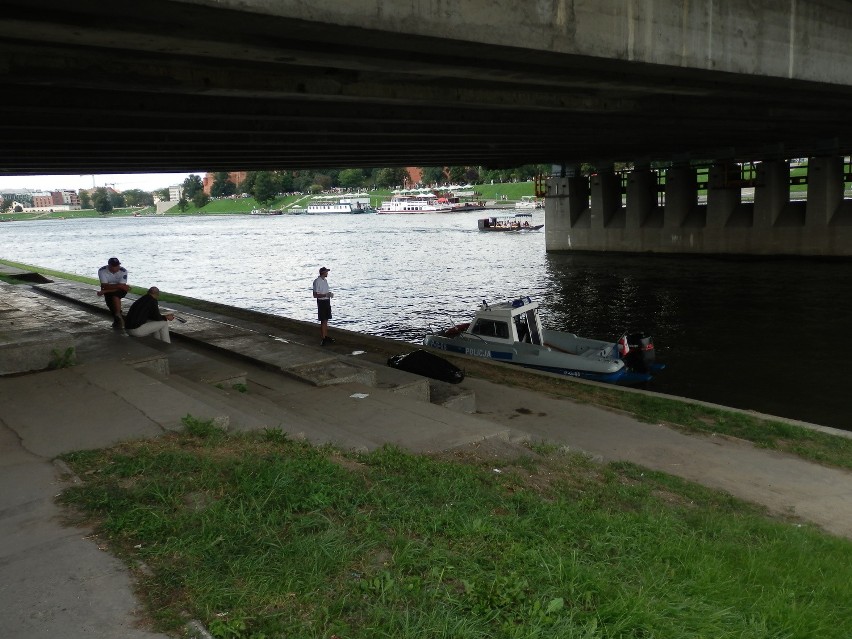 Kraków. W okolicach Mostu Grunwaldzkiego wyłowiono ciało...