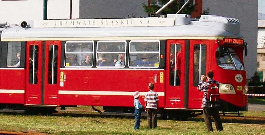 "Sznycel" to stary tramwaj z Wiednia typu E1....