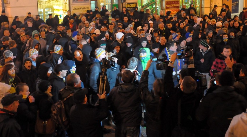 Kibice Motoru Lublin protestowali przed ratuszem