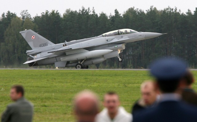 W Łasku stacjonuje obecnie 16 myśliwców F-16